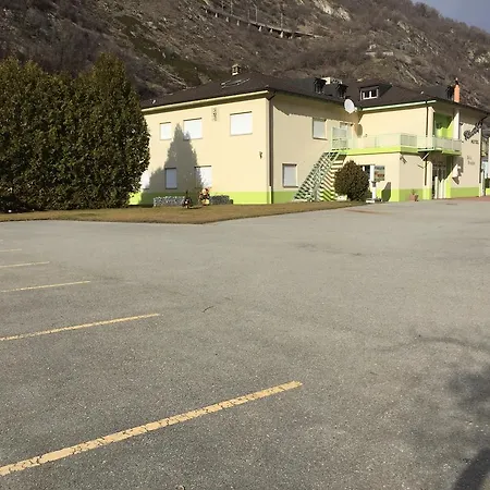 Roemerhof - With Self Check-in Brigerbad